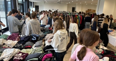 Erfolgreicher Flohmarkt mit Kaffeehaus